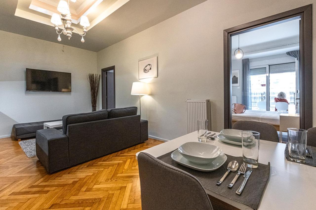 Modern 5Bd Apartment In The Heart Of Атина Екстериор снимка